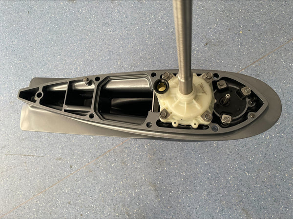 Yamaha F115 Lower Unit - Image 3