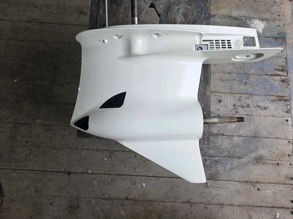 Suzuki DF250/DF300 Lower Unit - Image 6
