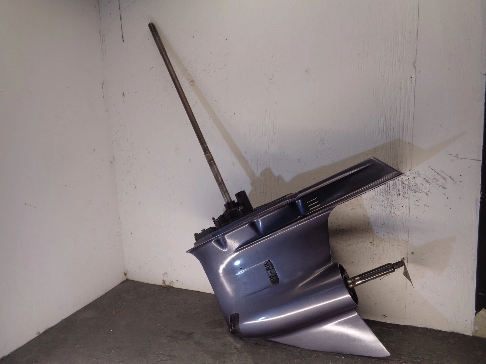 Yamaha F300UCB Lower Unit assembly
